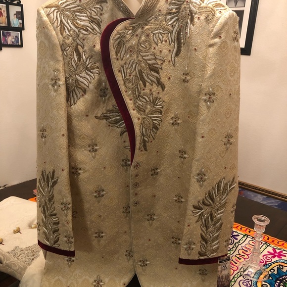 Valvet Blazer - Picture 4 of 4